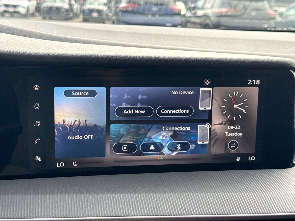 Certified 2025 Nissan Murano SV AWD/4WD image 14