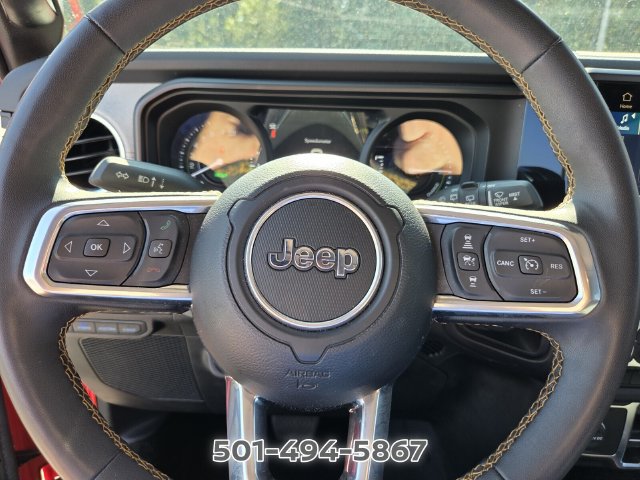 Used 2024 Jeep Wrangler Unlimited Sahara AWD/4WD image 22