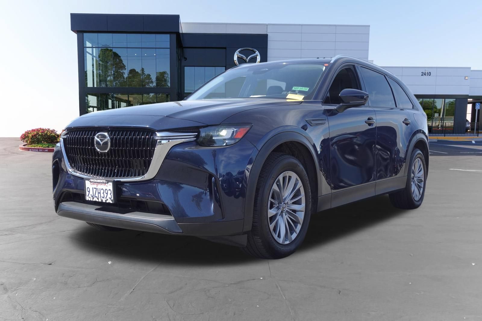 Certified 2024 MAZDA CX-90 3.3 Turbo w/ Preferred Plus AWD/4WD image 32