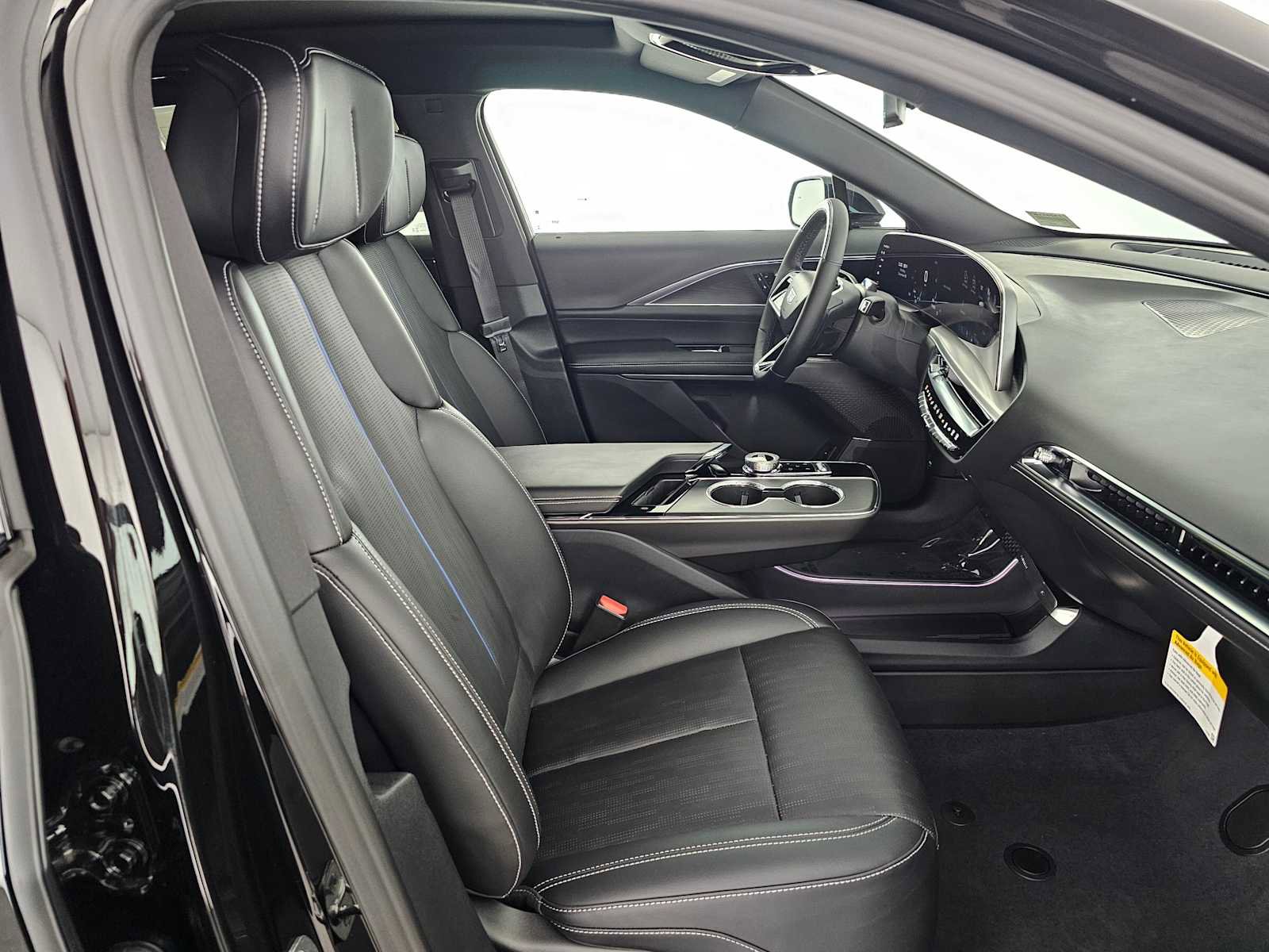 New 2026 Cadillac Lyriq Sport image 10