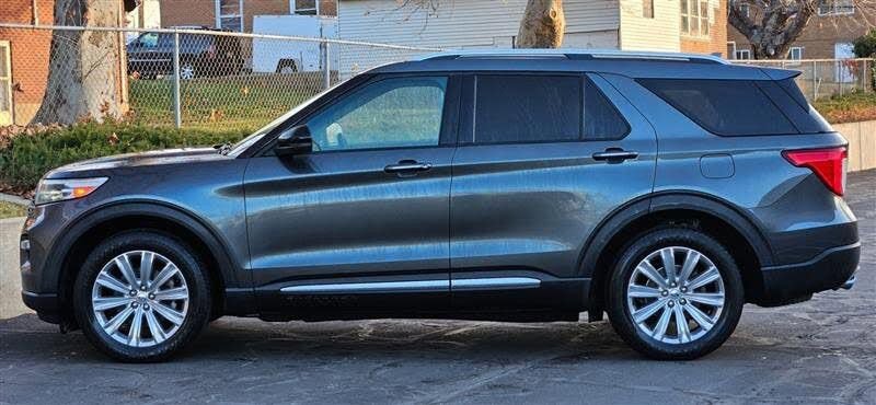 Used 2020 Ford Explorer Limited w/ Class III Trailer Tow Package image 2