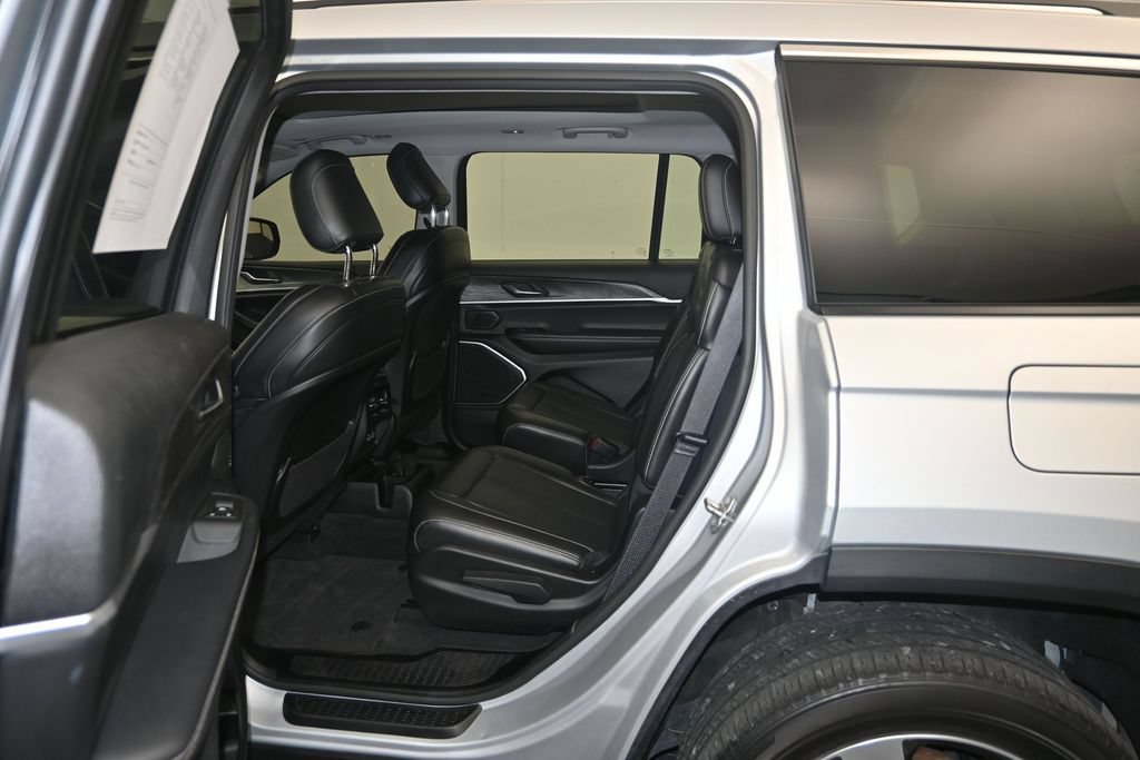 Used 2021 Jeep Grand Cherokee L Limited RWD image 25