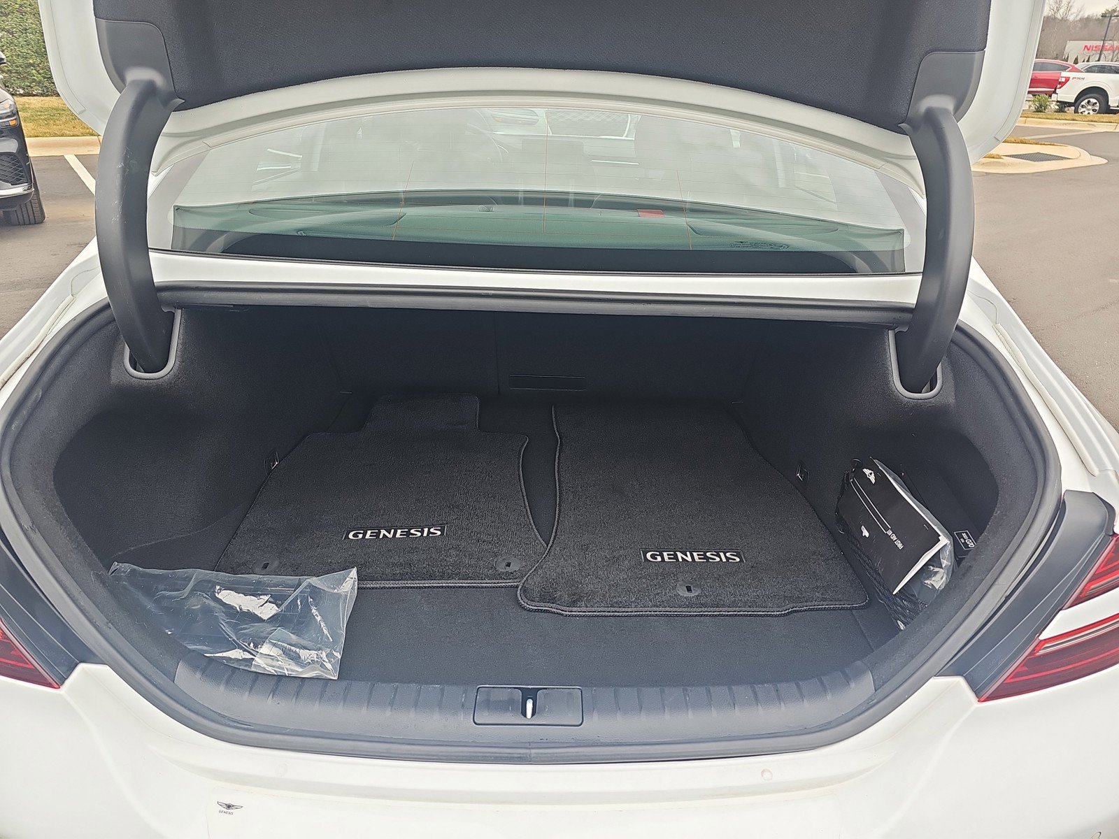 Used 2023 Genesis G70 2.0T w/ Sport Prestige Package image 36