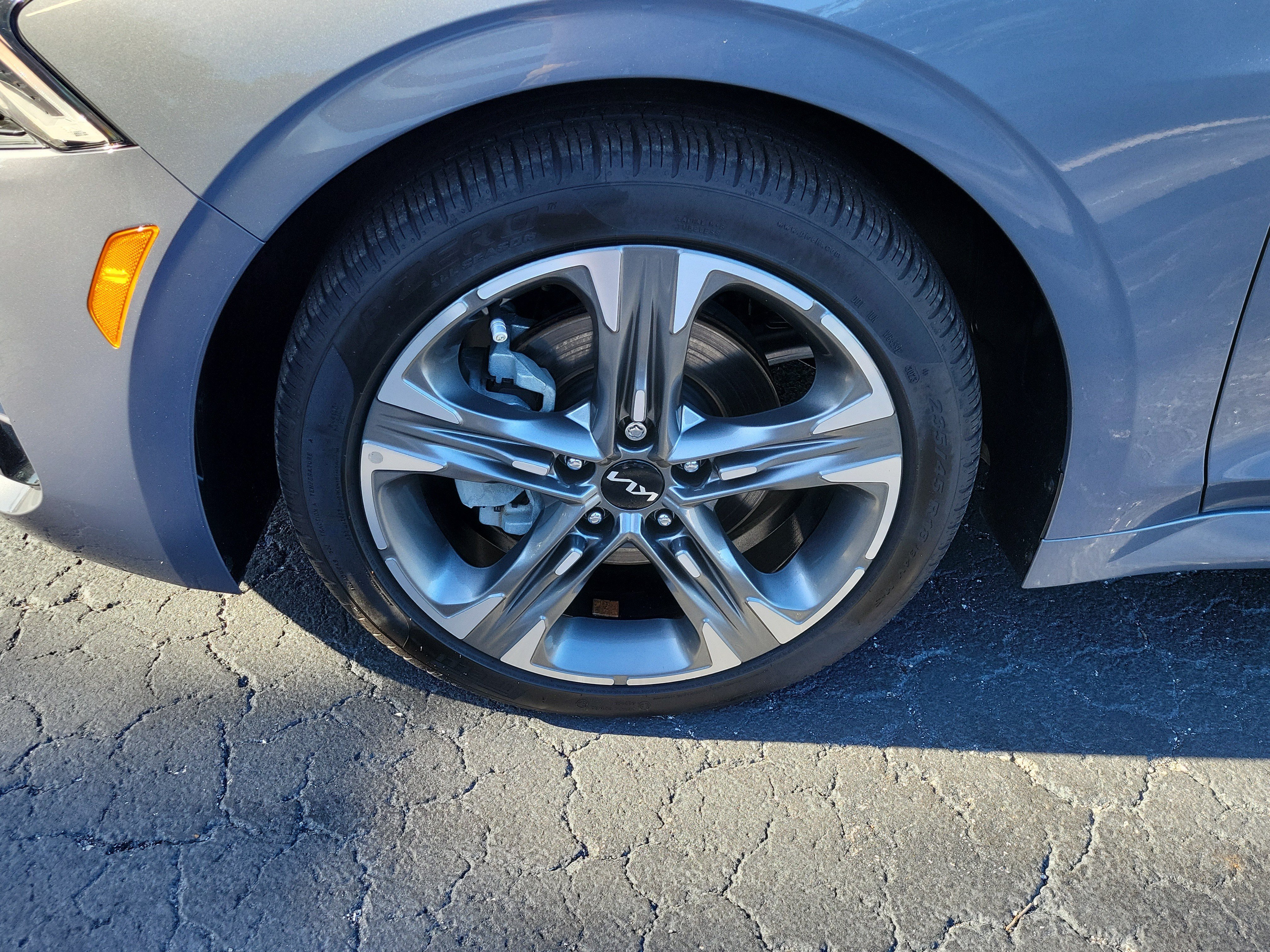Used 2024 Kia K5 EX w/ EX Premium Package FWD image 4