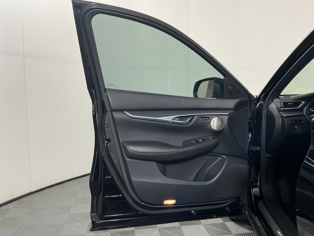 Used 2023 INFINITI QX50 Sport FWD image 19