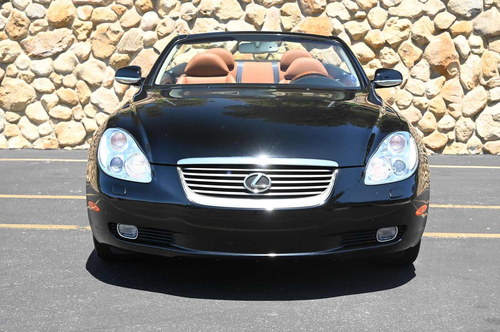 Used 2003 Lexus SC 430 Convertible RWD image 2