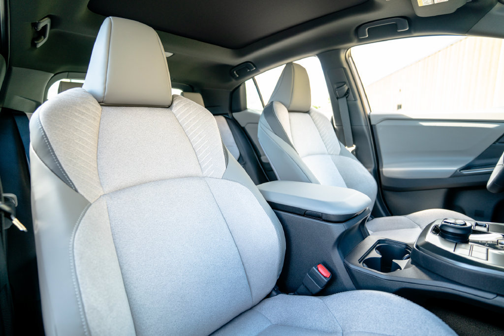 New 2026 Toyota C-HR AWD/4WD image 18