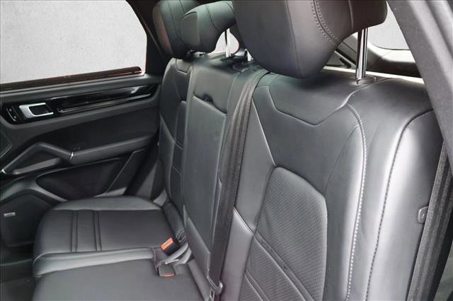 Used 2021 Porsche Cayenne S image 25