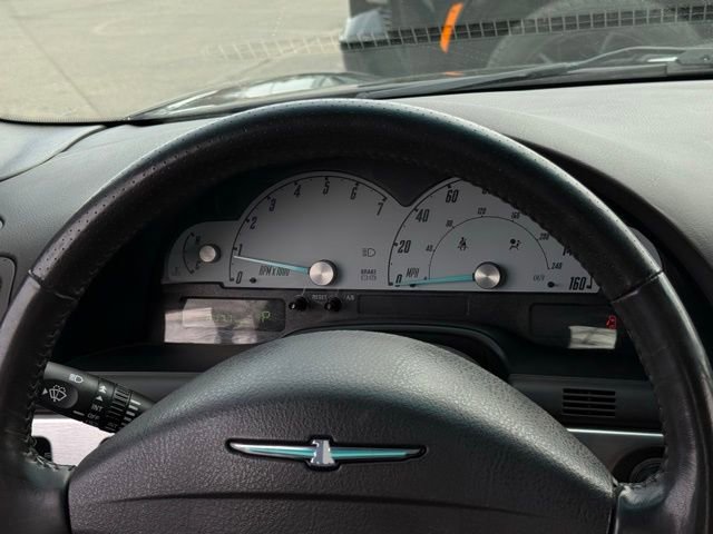 Used 2002 Ford Thunderbird image 18