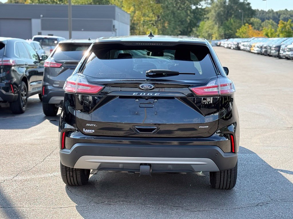 Certified 2024 Ford Edge SEL w/ Convenience Package AWD/4WD image 35