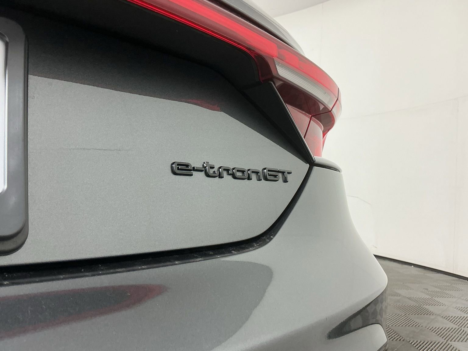 Used 2023 Audi RS e-tron GT w/ Carbon Performance Package image 7