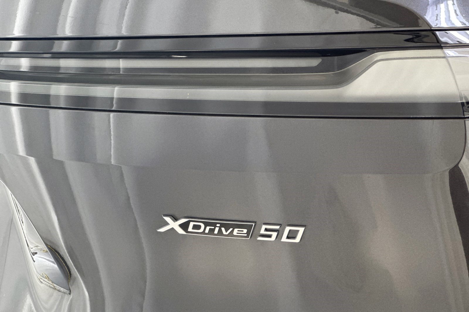 Certified 2024 BMW iX xDrive50 w/ Sport Package AWD/4WD image 28