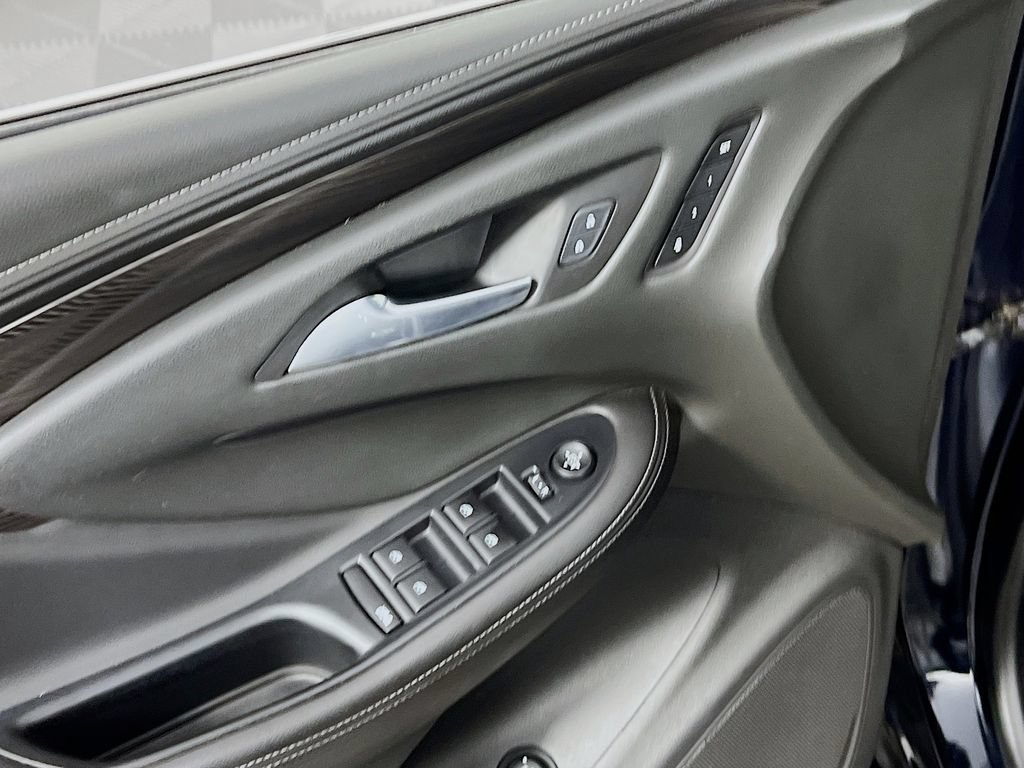 Certified 2020 Buick Envision Essence AWD/4WD image 15