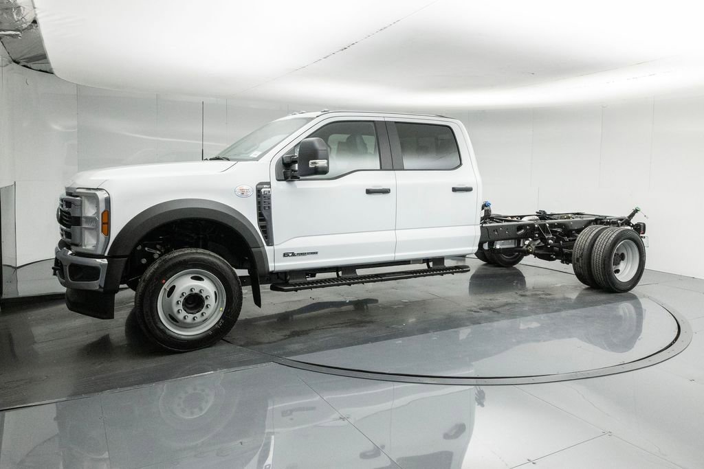 New 2026 Ford F550 XL image 3