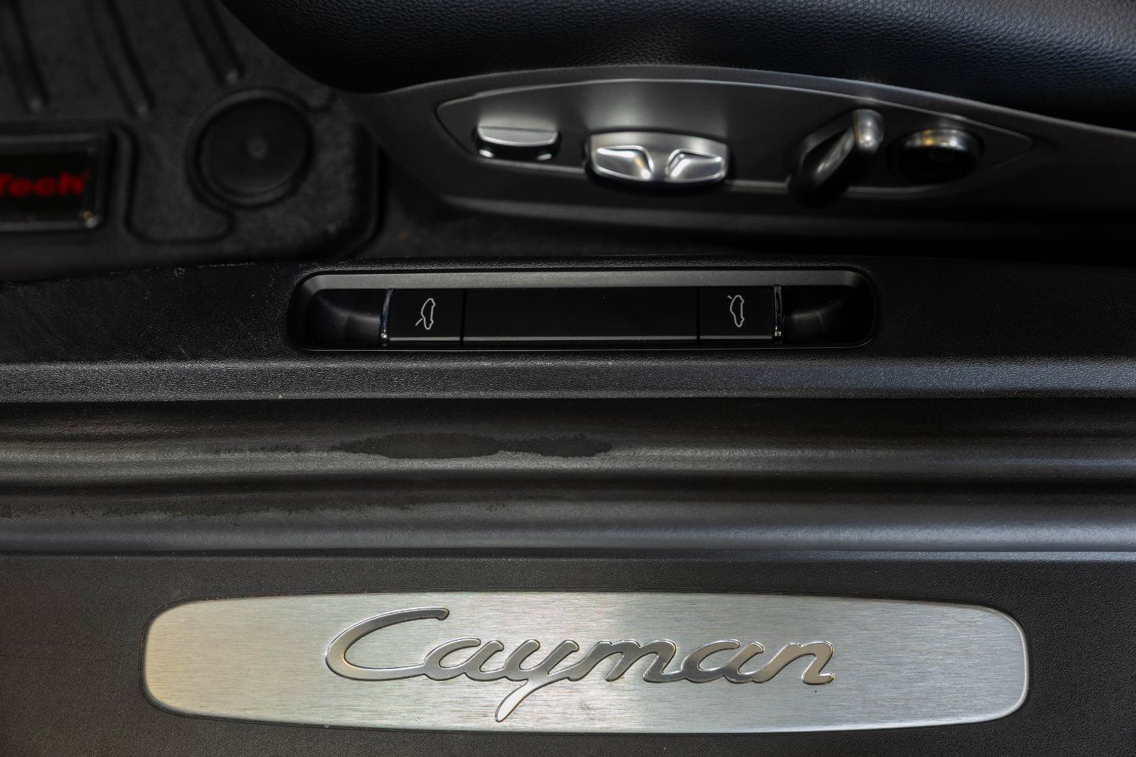 Used 2018 Porsche 718 Cayman RWD image 77