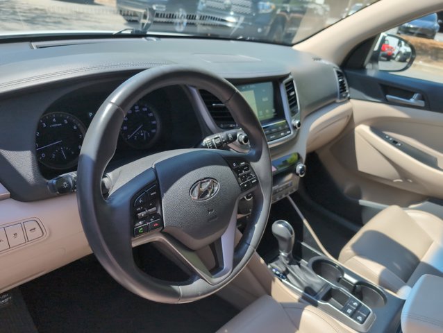 Used 2017 Hyundai Tucson Limited w/ Limited Ultimate Package 03 image 9