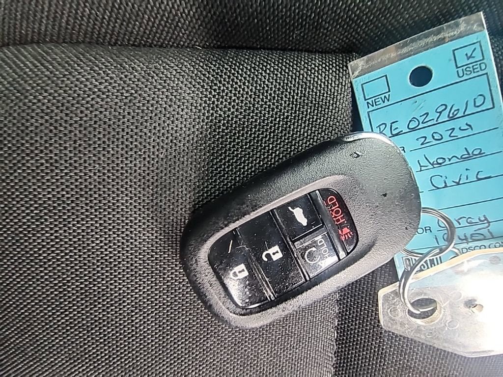Used 2024 Honda Civic Sport image 33