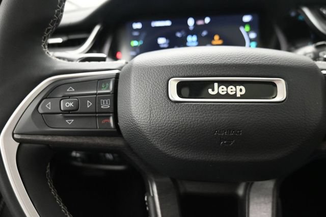 Used 2022 Jeep Grand Cherokee Limited 4xe w/ Luxury Tech Group II AWD/4WD image 28