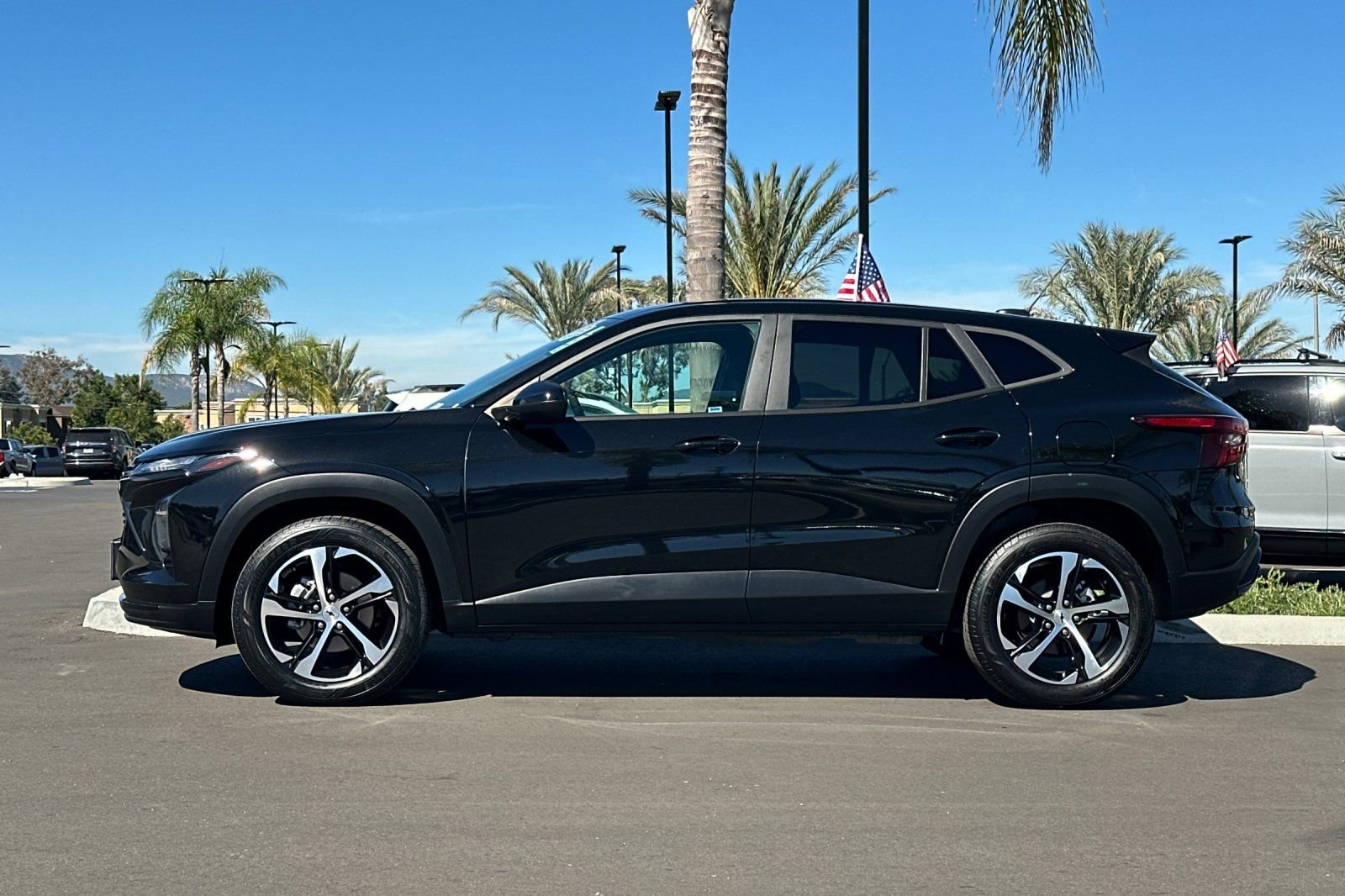 Certified 2024 Chevrolet Trax RS w/ Driver Confidence Package image 7