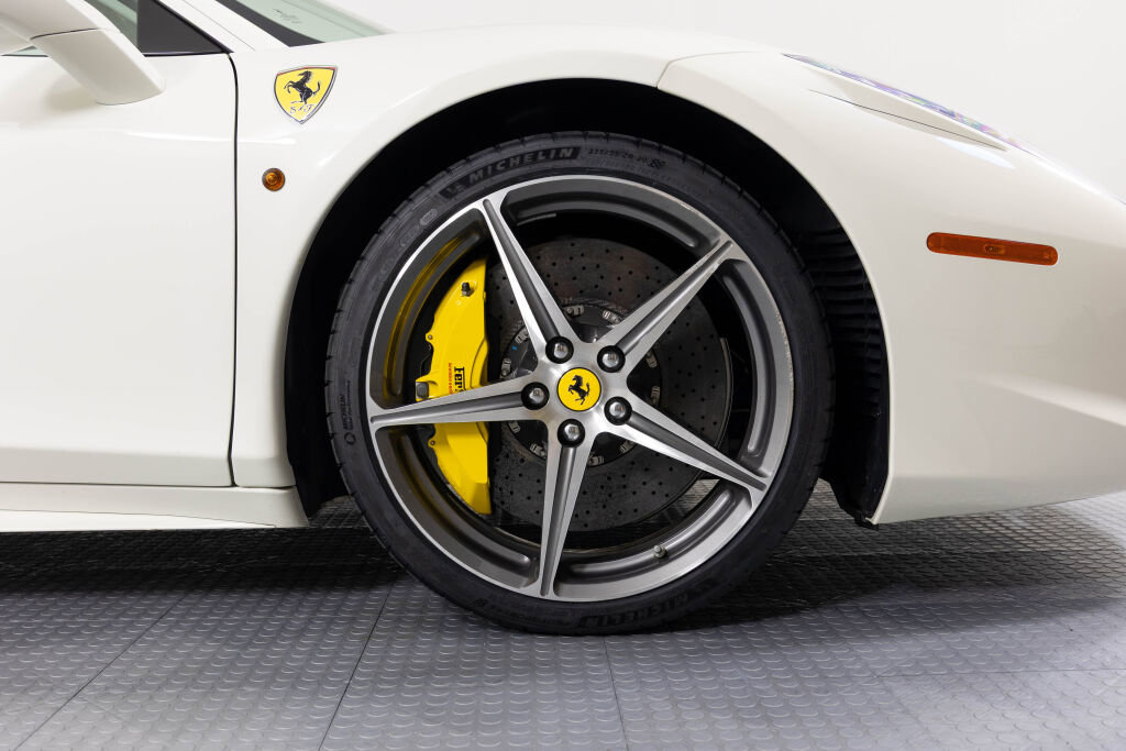 Certified 2014 Ferrari 458 Italia Coupe image 17