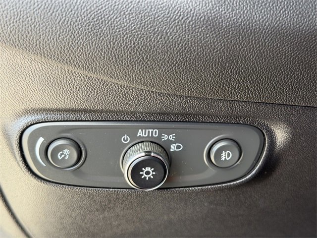 Used 2018 Chevrolet Equinox Premier image 28