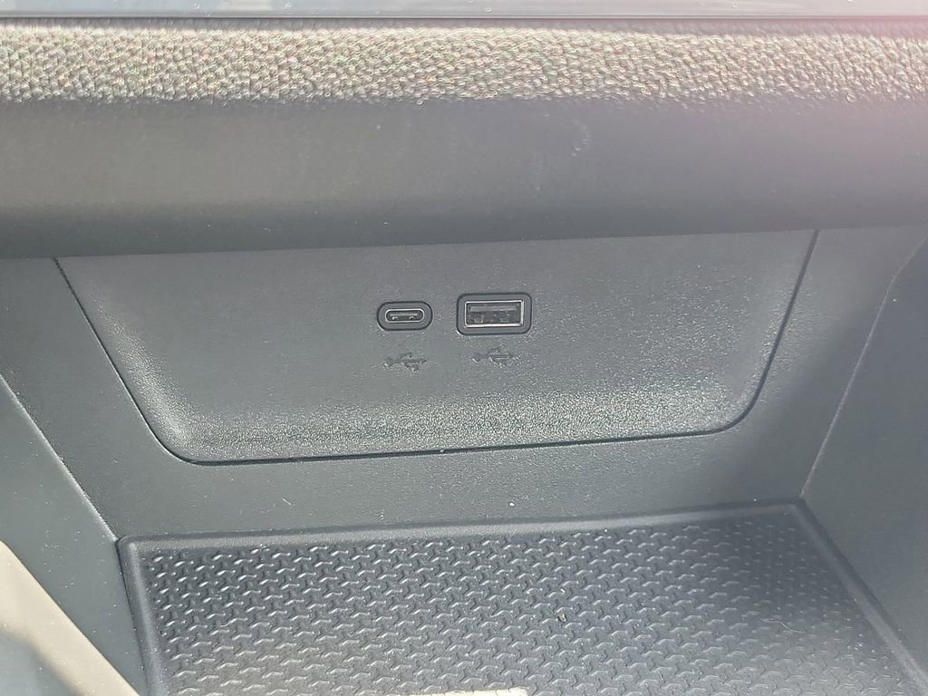 Used 2025 Chevrolet Equinox LT FWD image 31