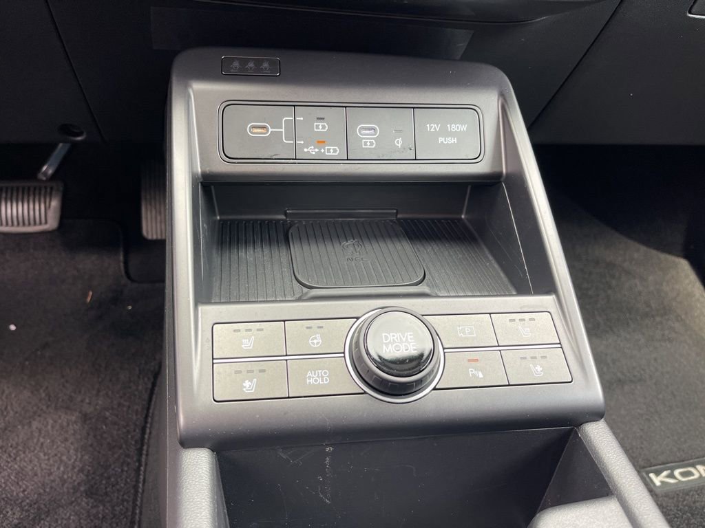 Used 2024 Hyundai Kona Limited FWD image 14