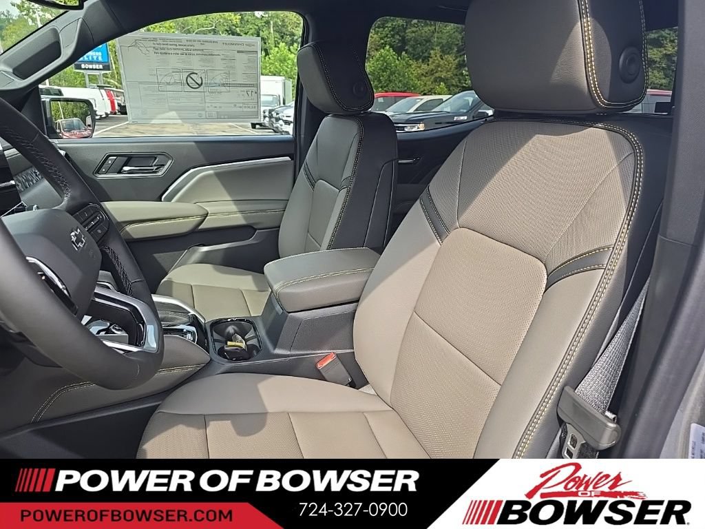 New 2026 Chevrolet Colorado ZR2 w/ Technology Package AWD/4WD image 4