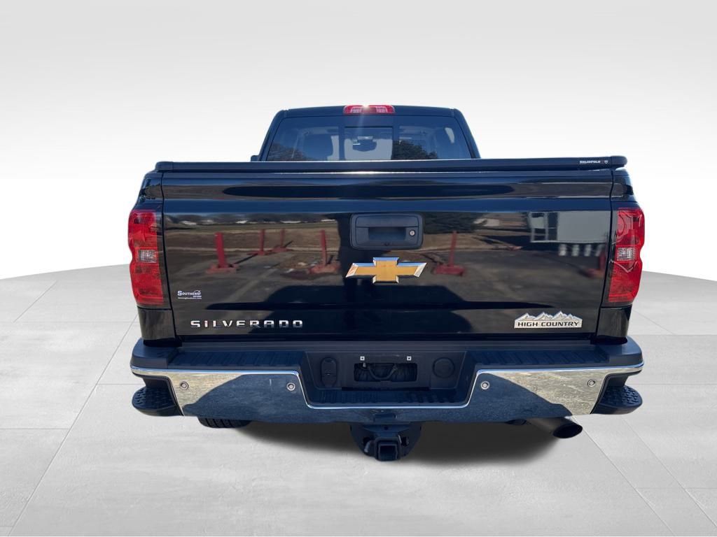 Used 2016 Chevrolet Silverado 2500 High Country w/ High Country Premium Package image 4