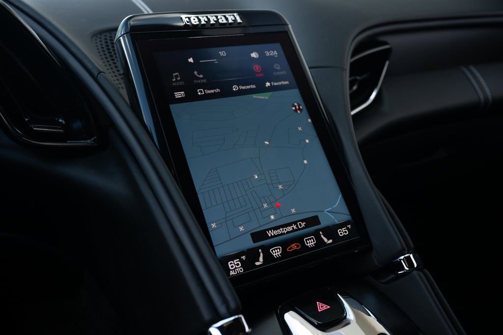 Used 2022 Ferrari Roma RWD image 41