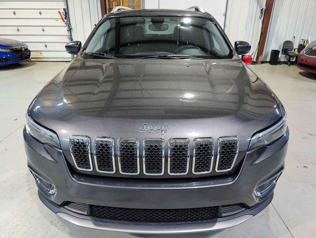 Used 2019 Jeep Cherokee Limited w/ Trailer Tow Group image 9