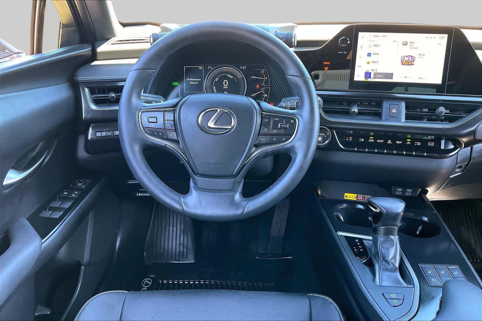 Used 2023 Lexus UX 250h FWD w/ Accessory Package (Z2) image 6