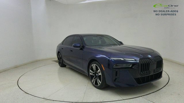 Used 2023 BMW 760i xDrive AWD/4WD image 65