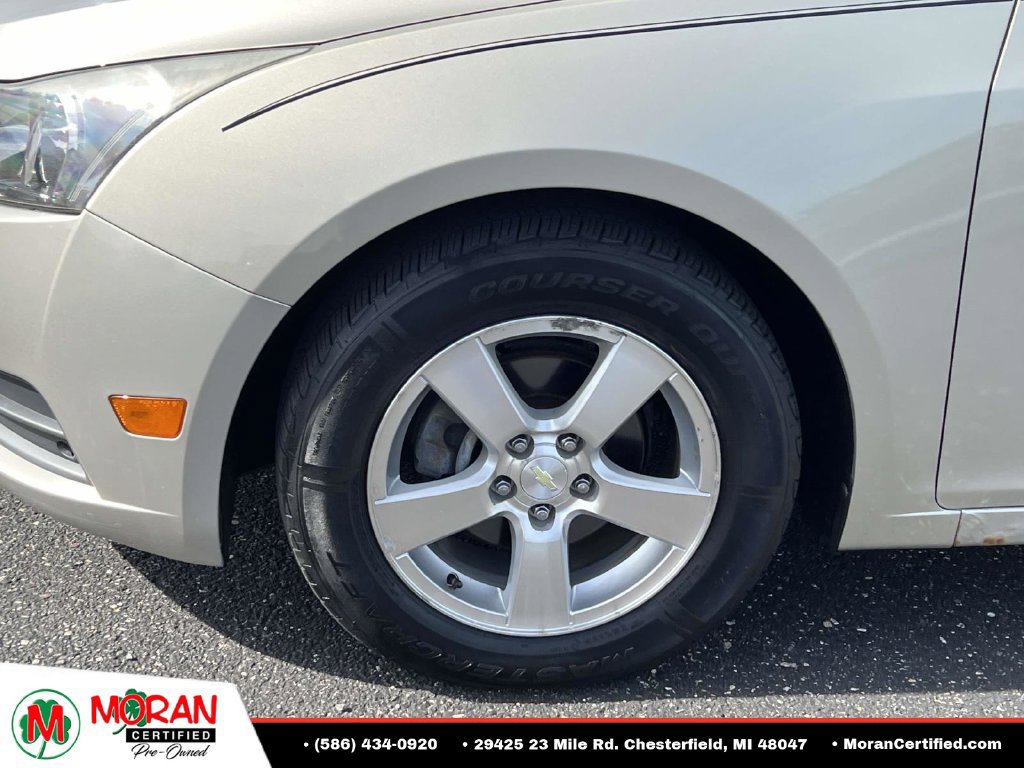 Used 2013 Chevrolet Cruze LT FWD image 9