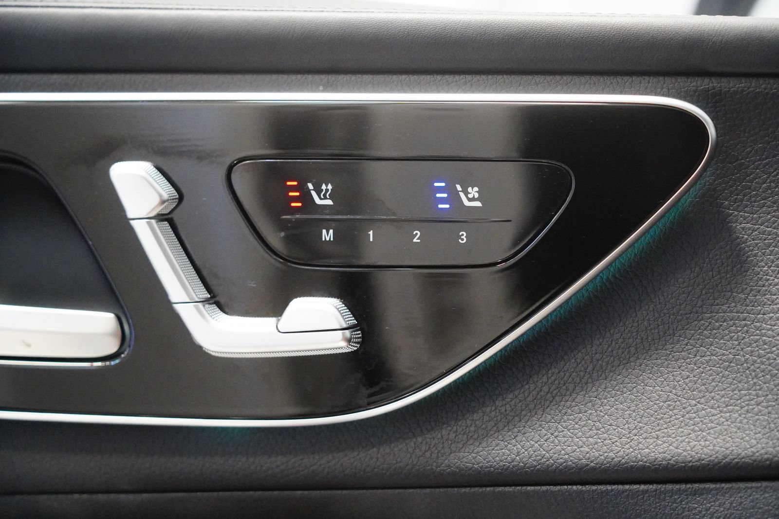 Certified 2023 Mercedes-Benz GLC 300 4MATIC image 26