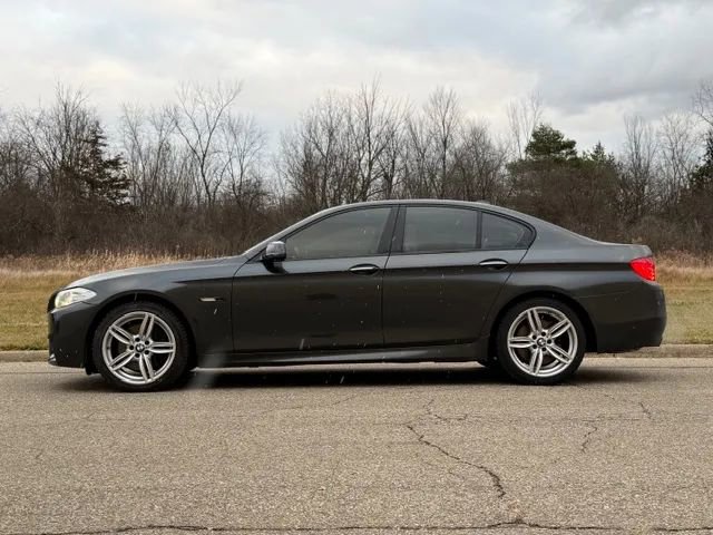 Used 2011 BMW 550i Sedan image 6