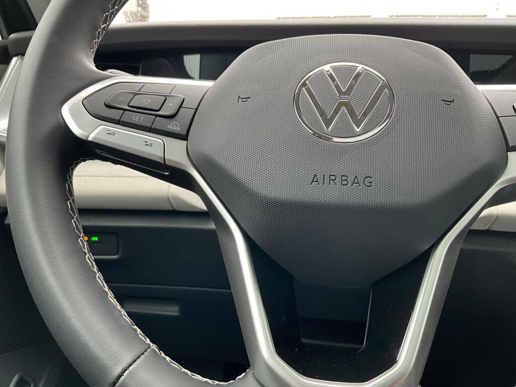 New 2026 Volkswagen Tiguan SE AWD/4WD image 23