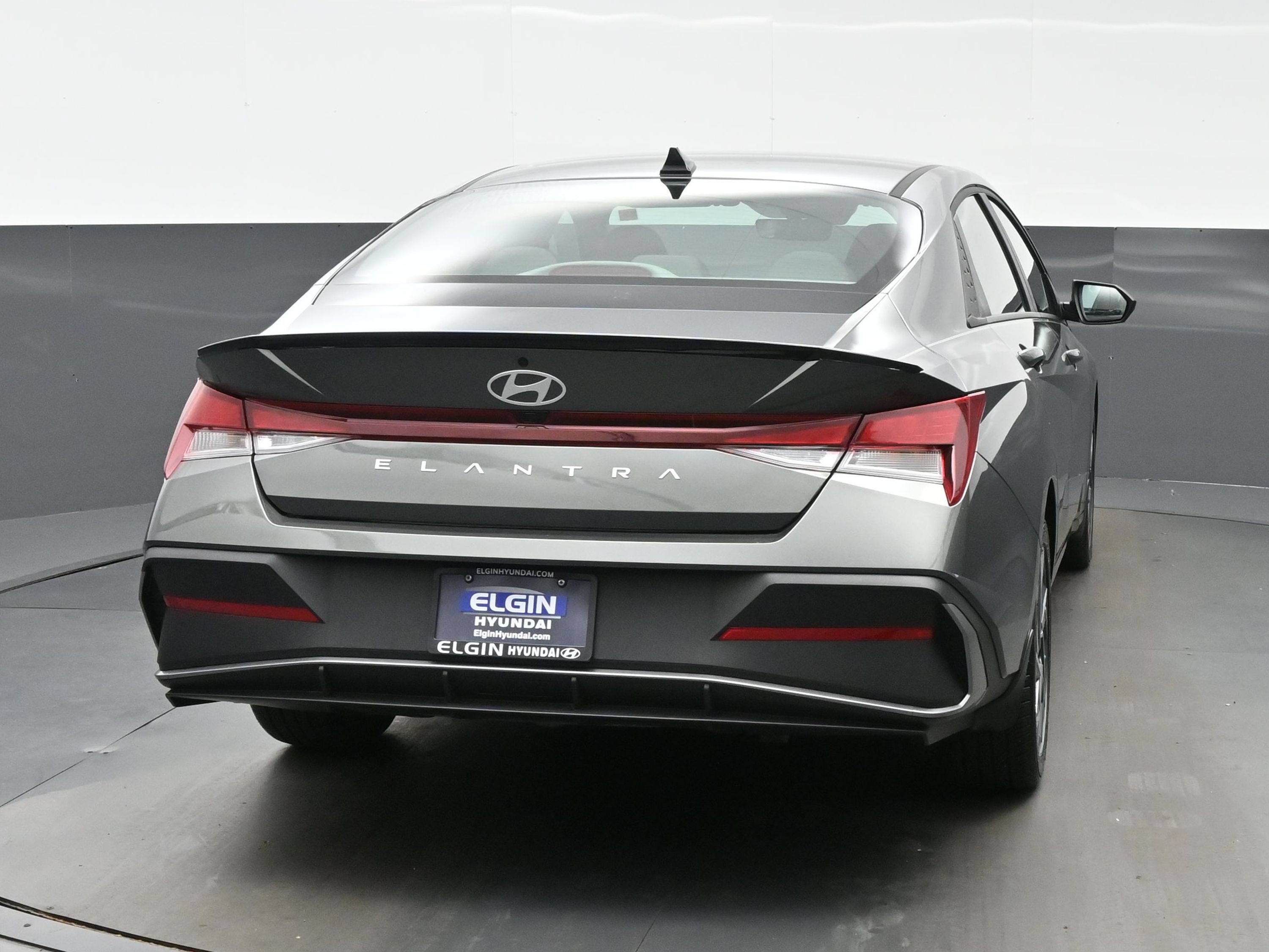 Certified 2025 Hyundai Elantra Sport FWD image 5