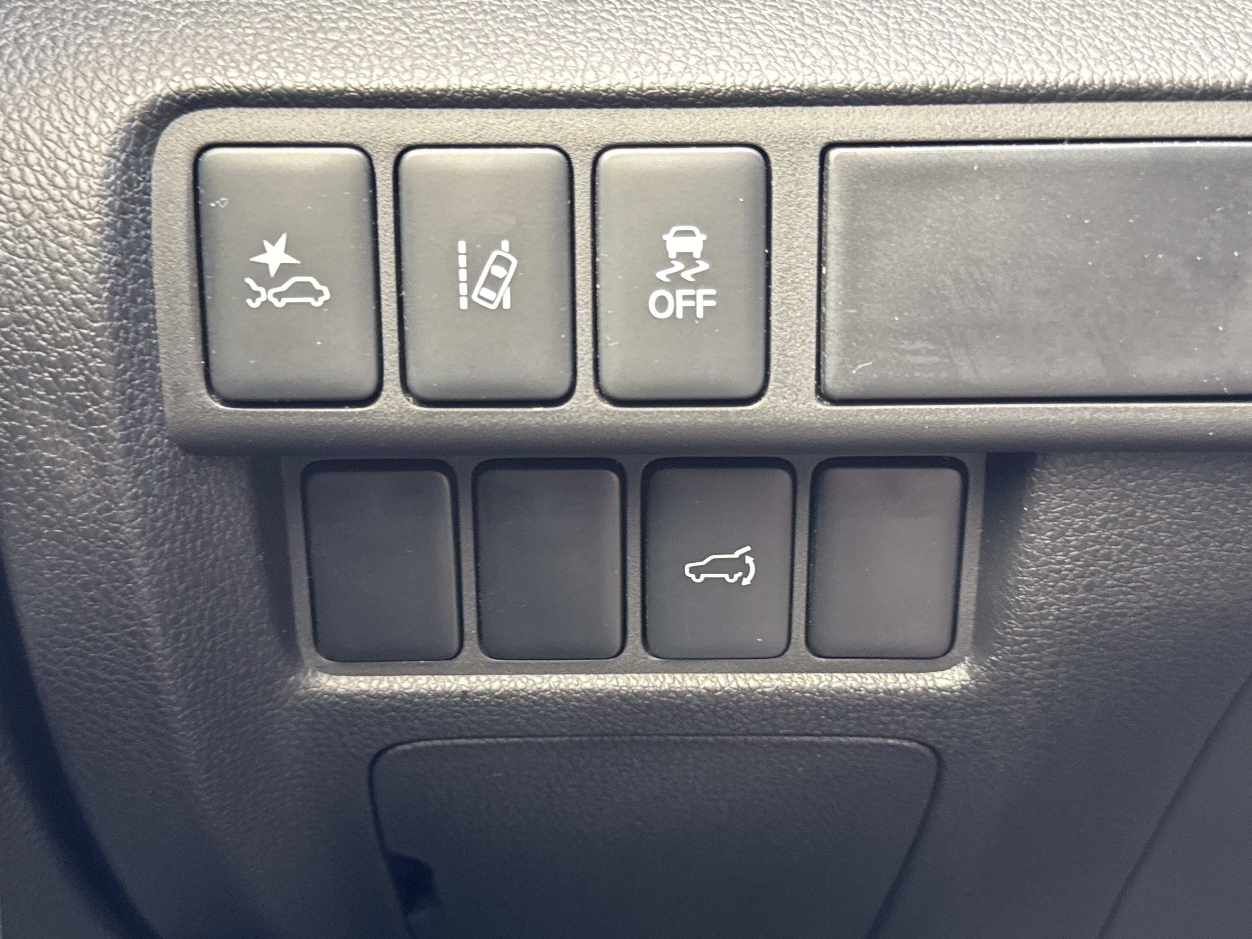 Used 2026 Mitsubishi Eclipse Cross AWD image 32