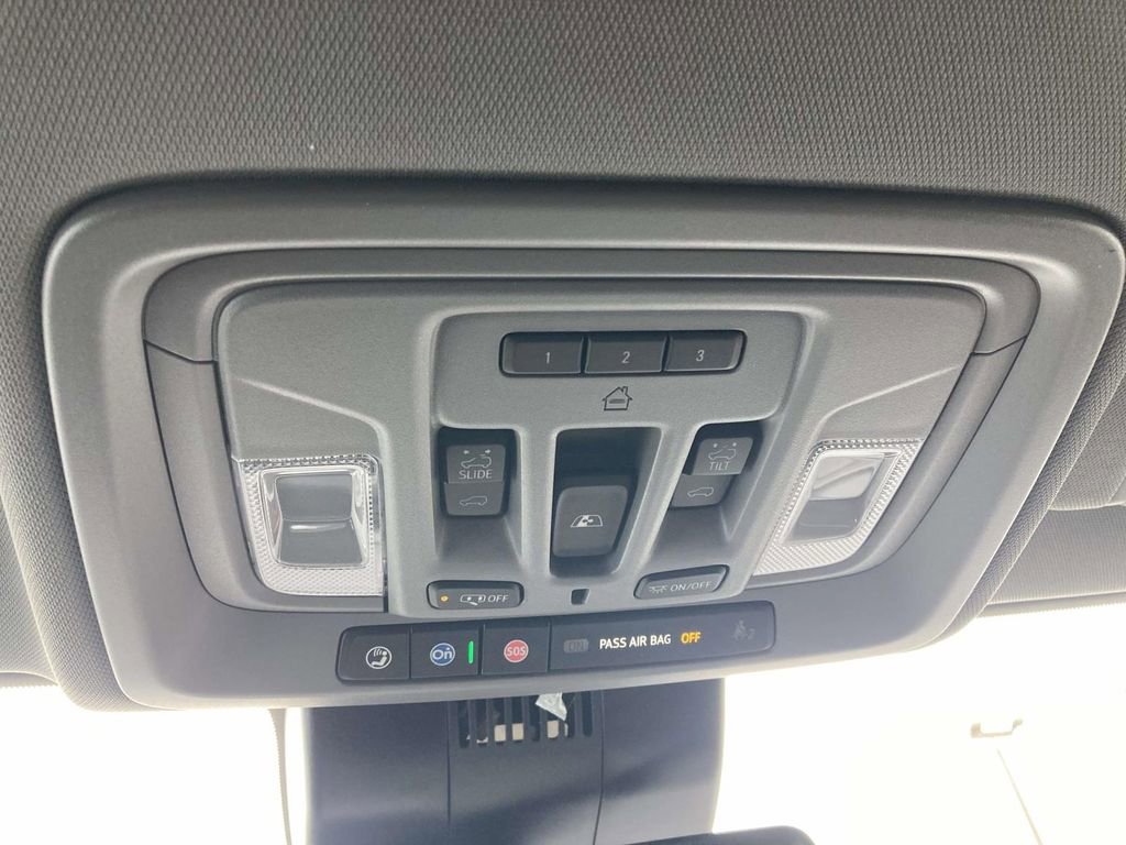 New 2026 GMC Sierra 2500 SLT w/ SLT Convenience Package image 24