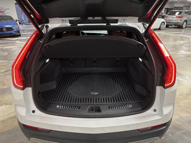 Used 2021 Cadillac XT4 Premium Luxury FWD image 28