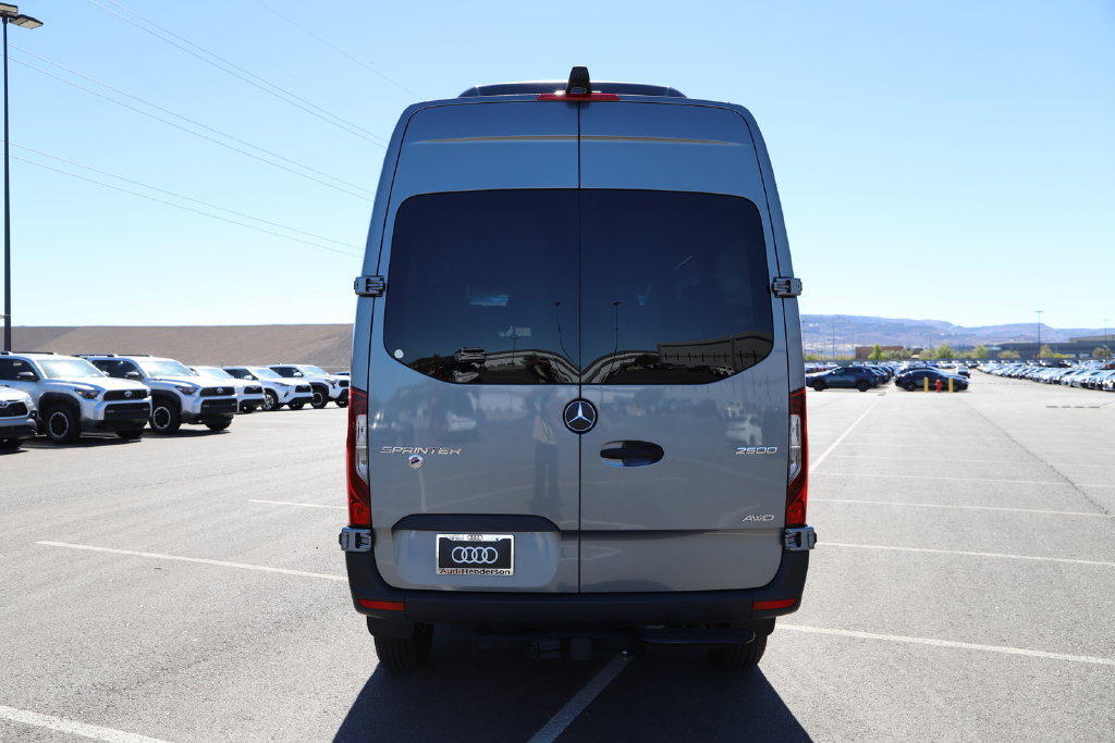 Used 2023 Mercedes-Benz Sprinter 2500 image 7