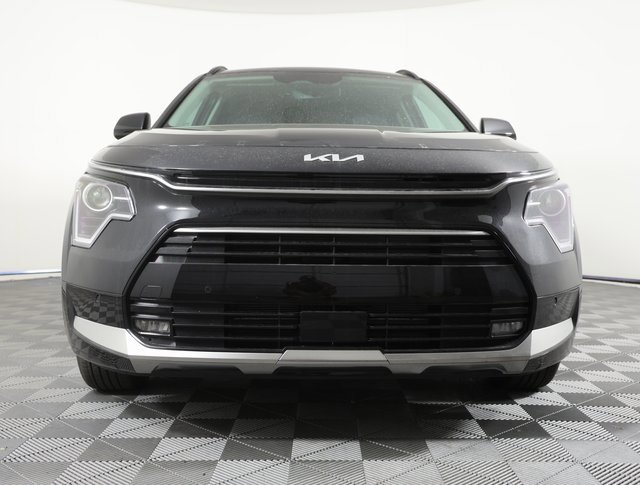 New 2025 Kia Niro SX image 2