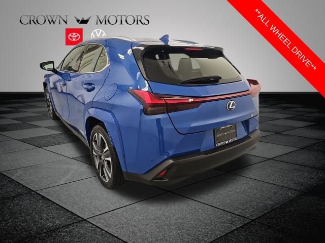 Used 2022 Lexus UX 250h w/ Premium Package image 4