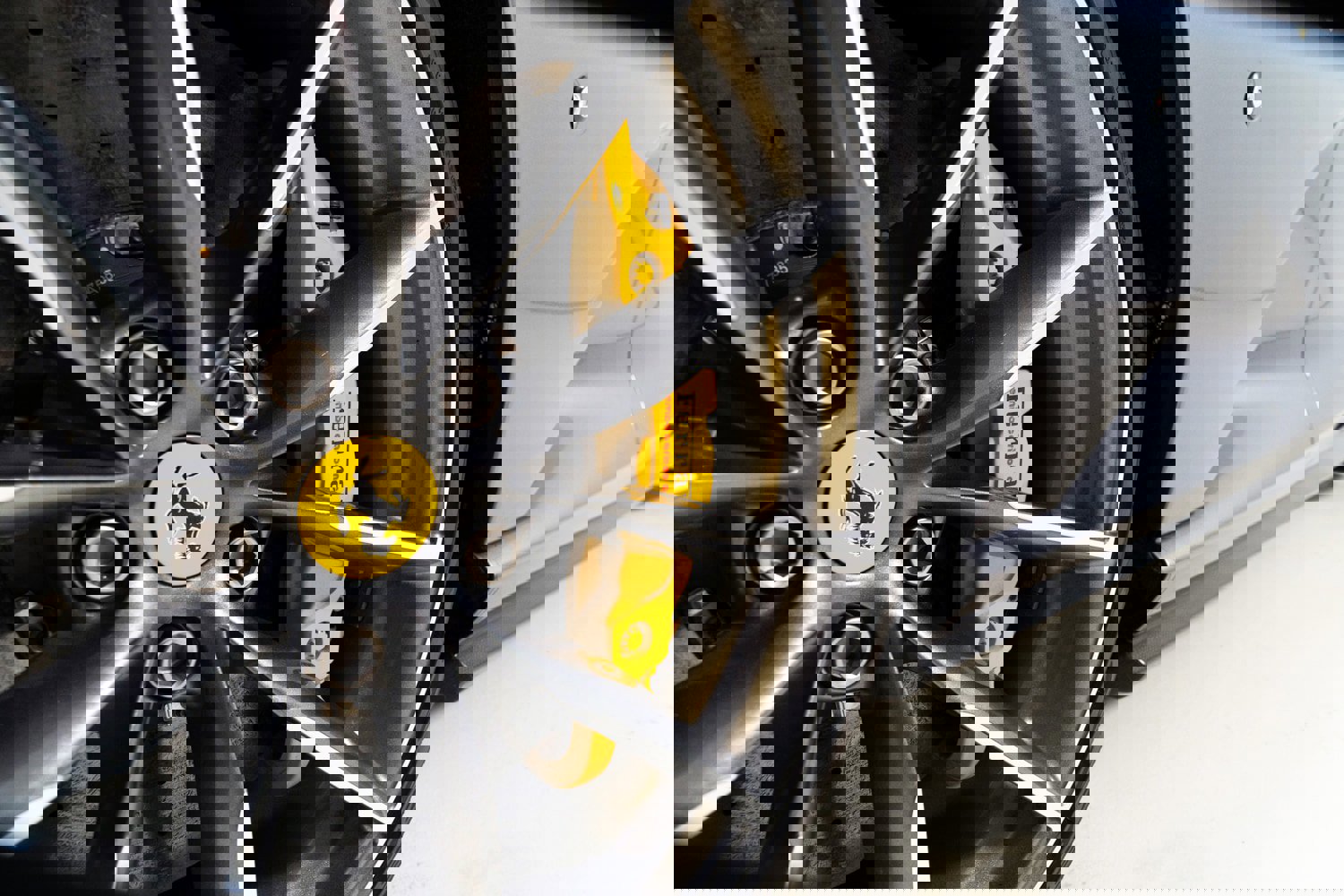 Used 2023 Ferrari 812 GTS image 51