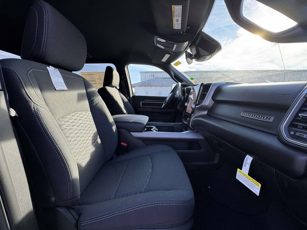 New 2026 RAM 2500 Big Horn AWD/4WD image 15