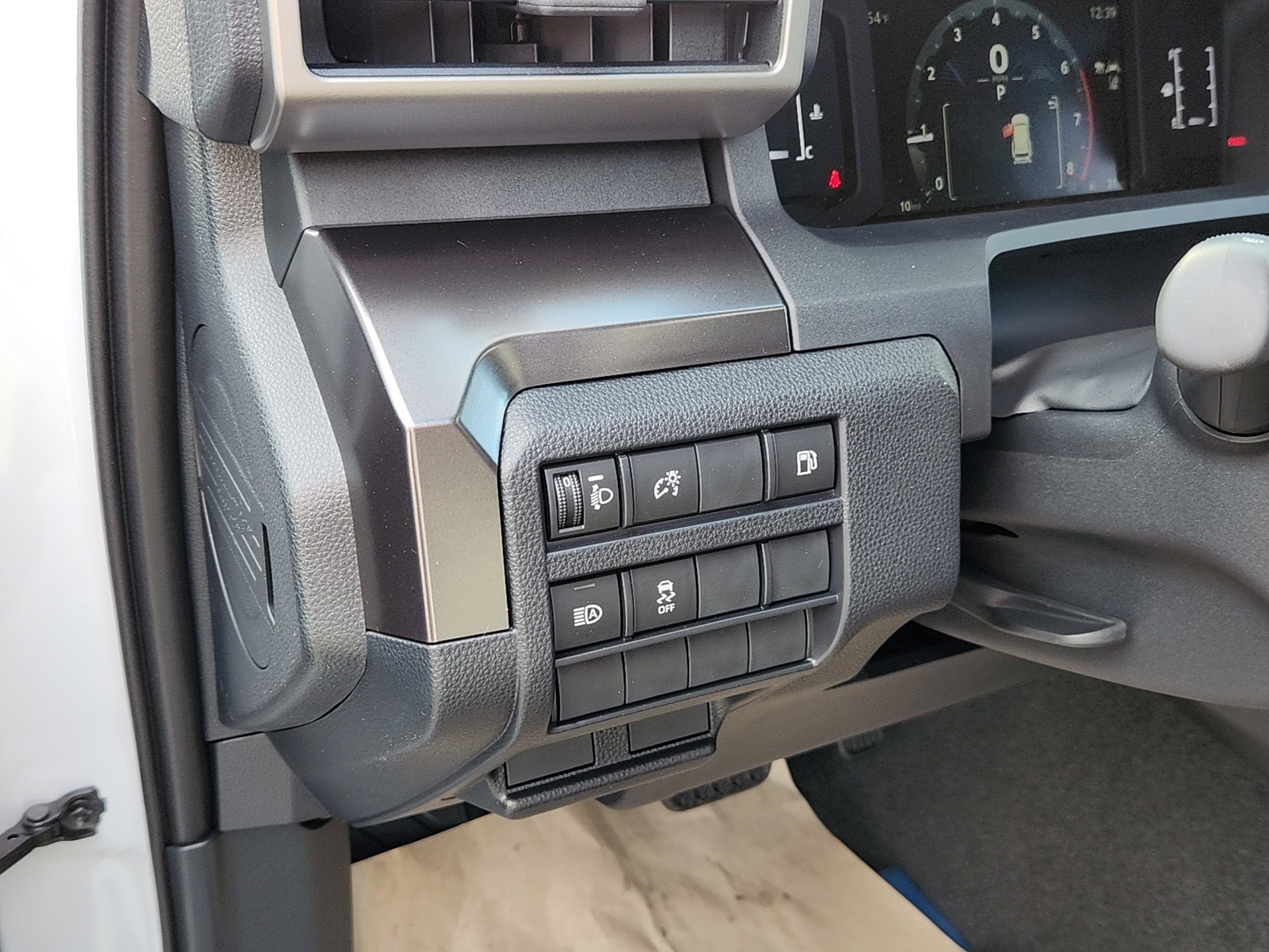 New 2025 Toyota 4Runner SR5 image 12