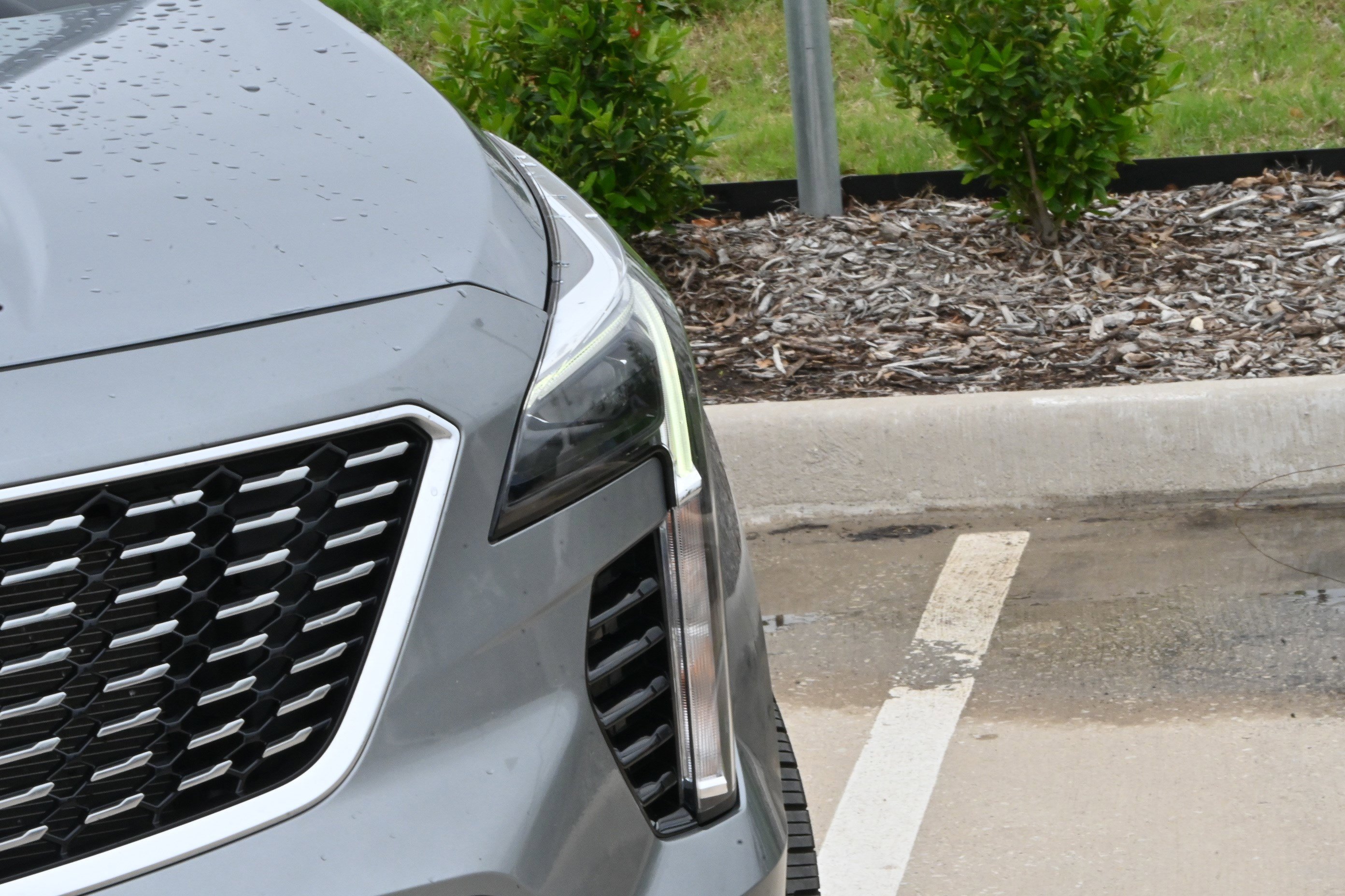 Used 2023 Cadillac XT4 Luxury w/ Cold Weather Package FWD image 10