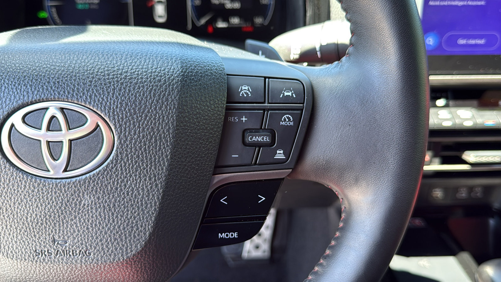 Used 2025 Toyota Camry XSE AWD/4WD image 17