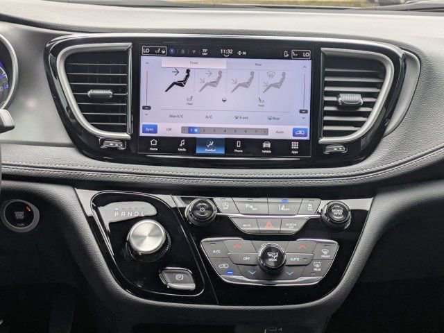 New 2026 Chrysler Pacifica Select FWD image 16